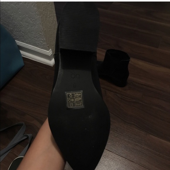 Urban Outfitters Black Booties - Picture 4 of 4